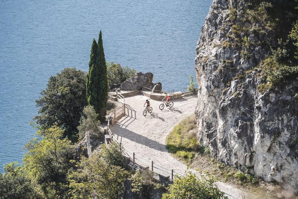 Me Ca - Appartamento Vacanze リーヴァ・デル・ガルダ エクステリア 写真